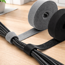 Organizador de Cabos com Fecho de Velcro 5M - Mantenha os seus cabos organizados e sem emaranhados de forma prática e eficiente!